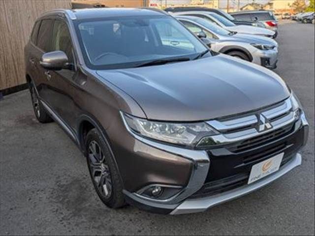 OUTLANDER 4WD