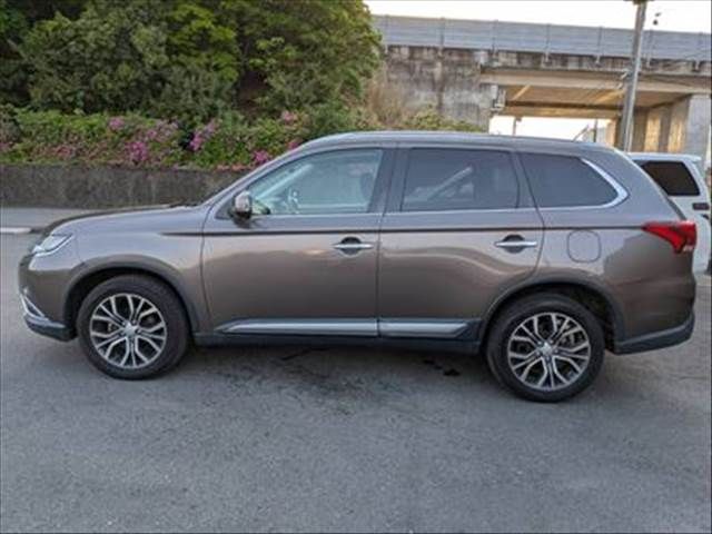 OUTLANDER 4WD