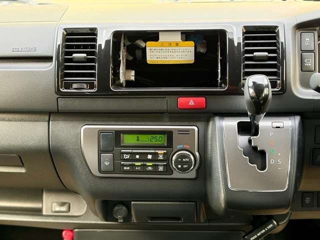 HIACE van 4WD