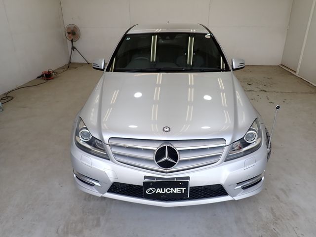 MERCEDES BENZ C class sedan