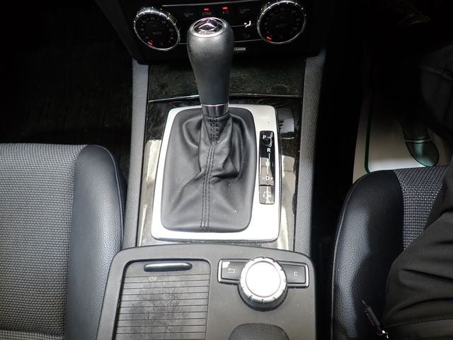 MERCEDES BENZ C class sedan