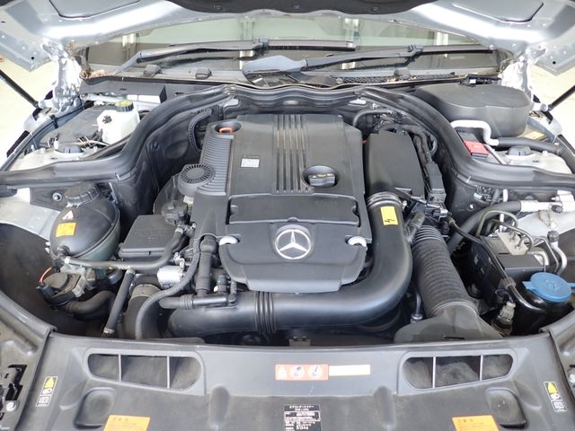 MERCEDES BENZ C class sedan