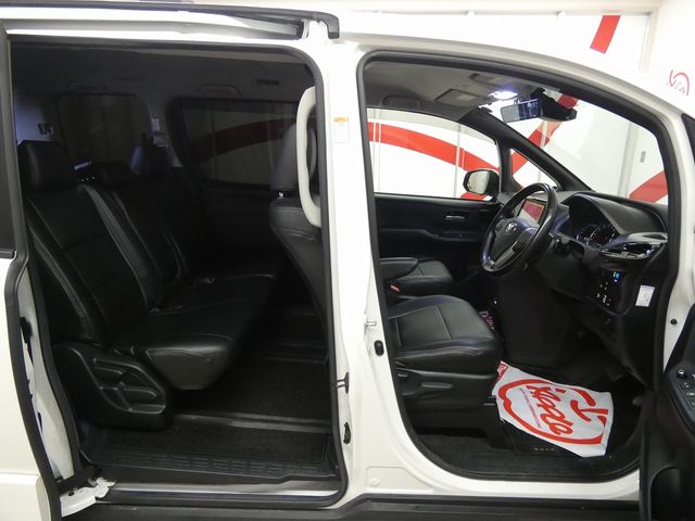 VOXY 4WD