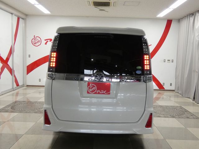 VOXY 4WD