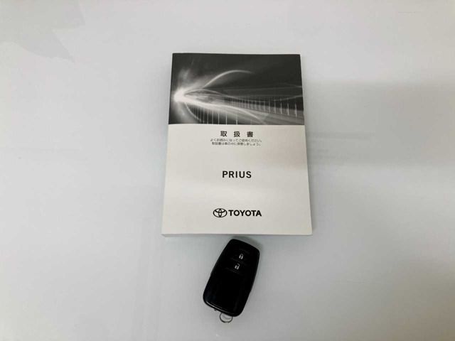 PRIUS 4WD
