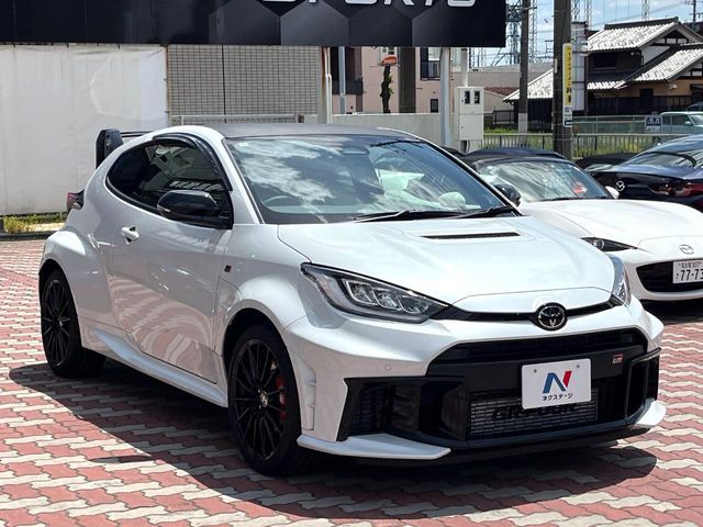 GR YARIS
