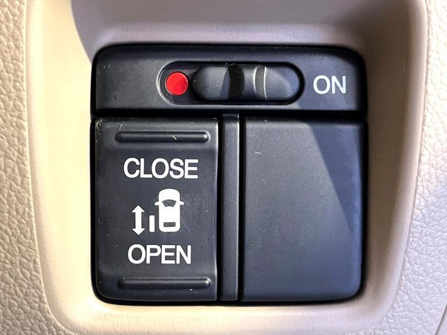 N BOX