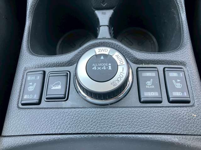 X-TRAIL 4WD