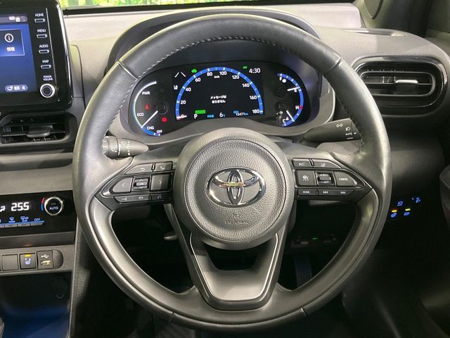 YARIS CROSS HYBRID