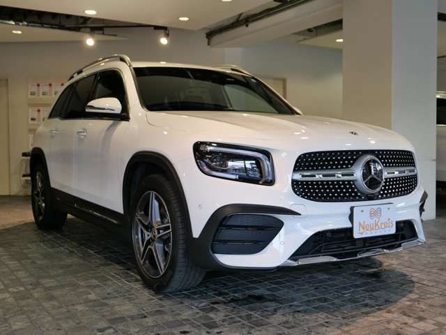 MERCEDES BENZ GLB