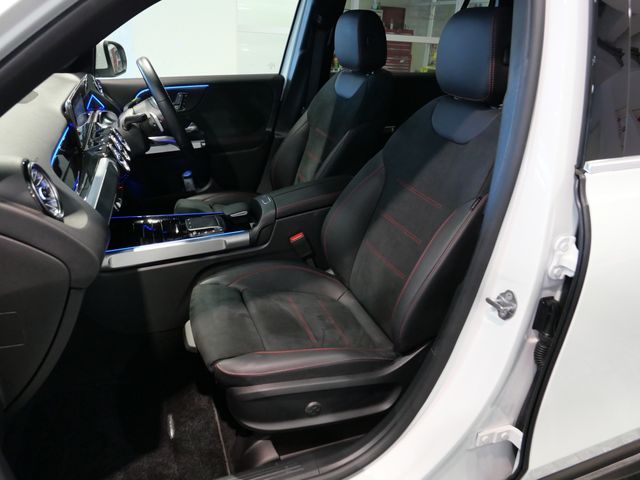 MERCEDES BENZ GLB