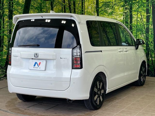 FREED e:HEV