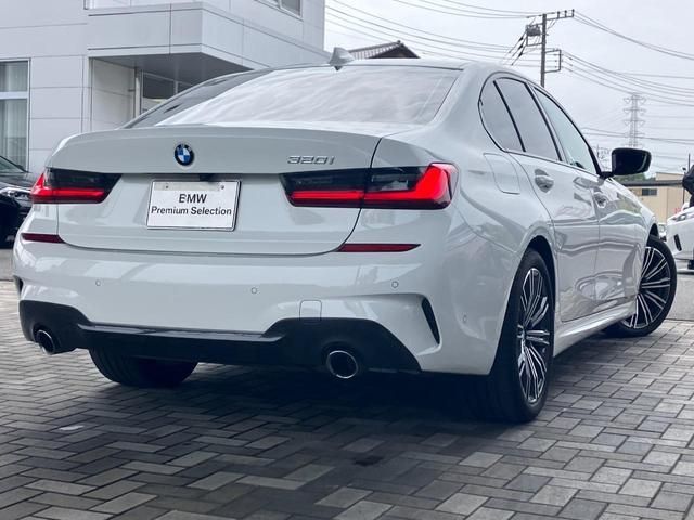 BMW 3 Series sedan