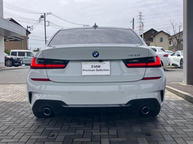 BMW 3 Series sedan