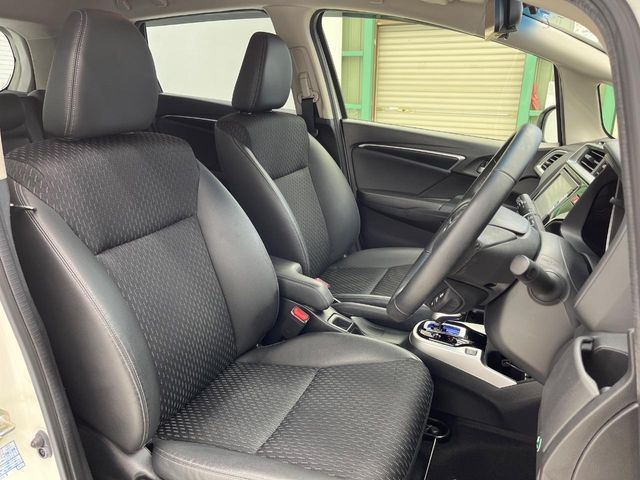 FIT HYBRID