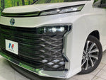 VOXY HYBRID