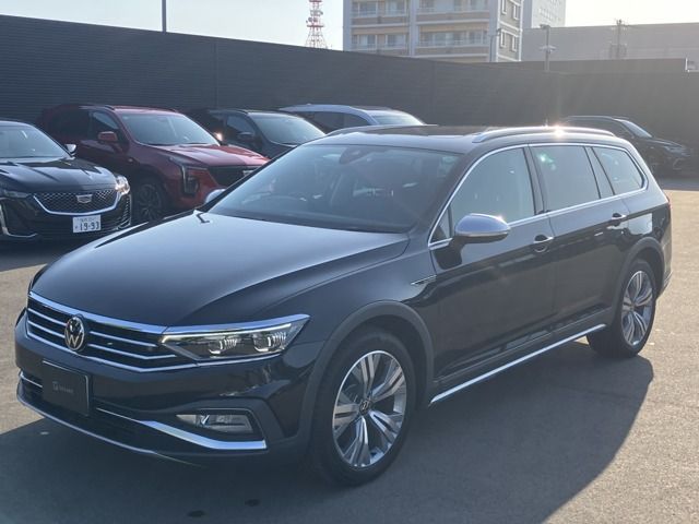 VOLKSWAGEN PASSAT Alltrack