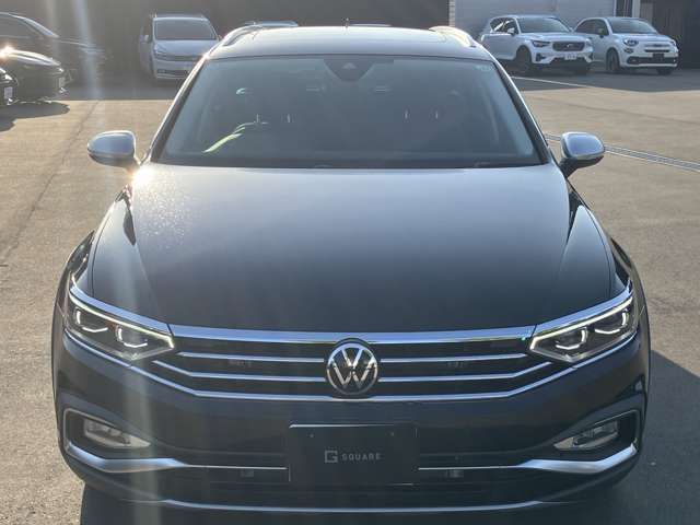 VOLKSWAGEN PASSAT Alltrack