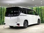 VOXY HYBRID