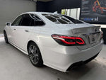 CROWN sedan hybrid