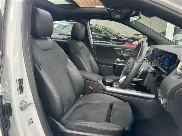 MERCEDES BENZ GLA class
