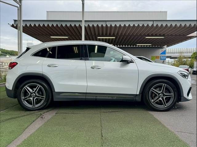 MERCEDES BENZ GLA class