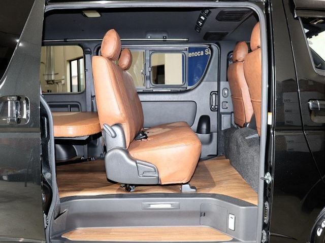 REGIUSACE van 2WD