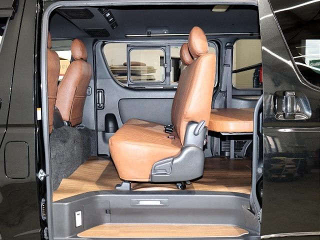 REGIUSACE van 2WD