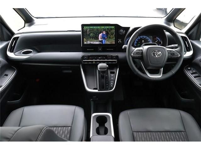 NOAH HYBRID 4WD