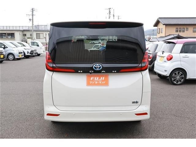 NOAH HYBRID 4WD
