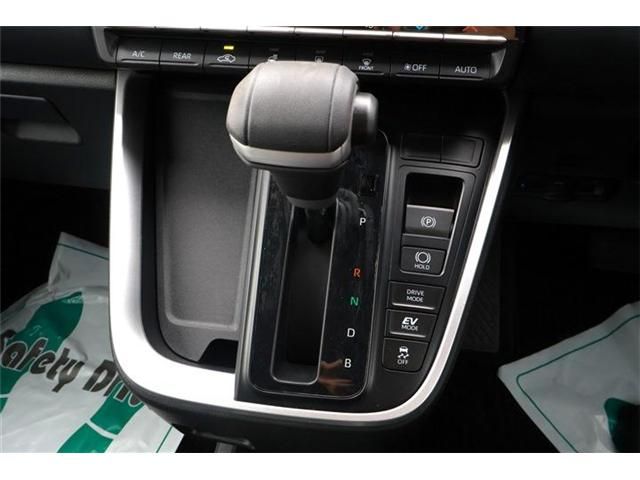 NOAH HYBRID 4WD
