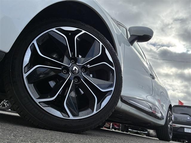 RENAULT LUTECIA