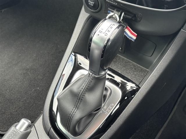 RENAULT LUTECIA
