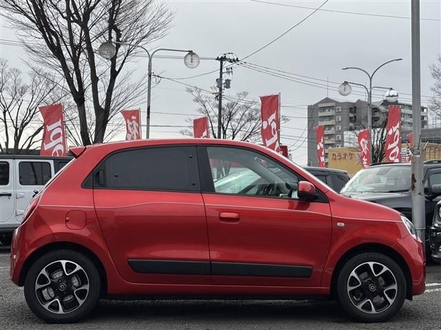 RENAULT TWINGO