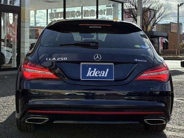 MERCEDES BENZ CLA Shooting Brake