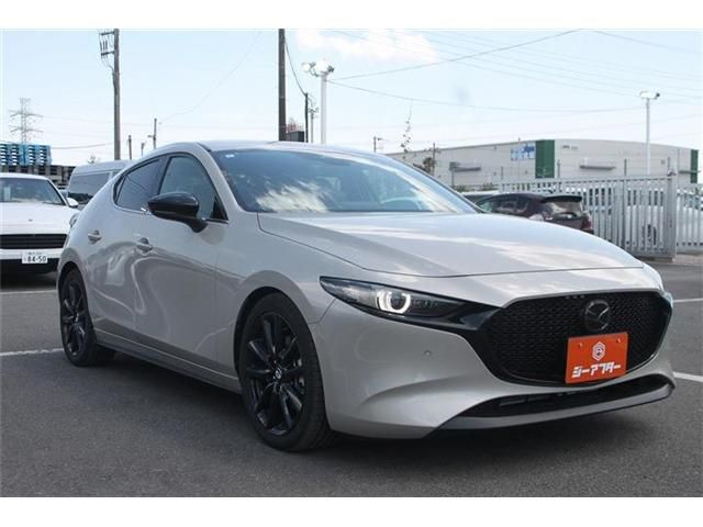 MAZDA3 FASTBACK
