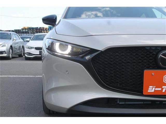 MAZDA3 FASTBACK