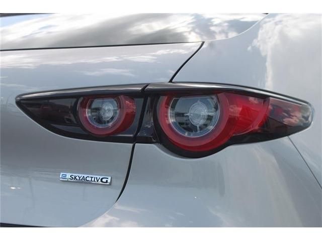 MAZDA3 FASTBACK