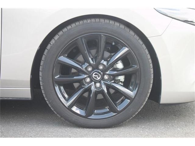 MAZDA3 FASTBACK