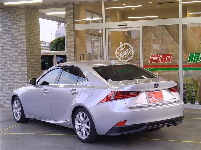 LEXUS IS300h