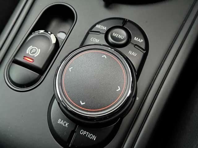 BMW MINI COOPER SD CROSSOVER