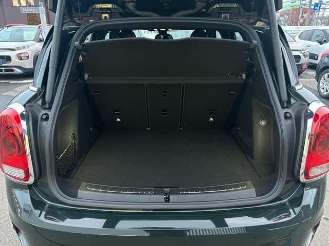 BMW MINI CROSSOVER