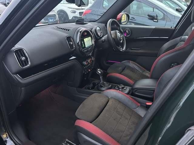 BMW MINI CROSSOVER