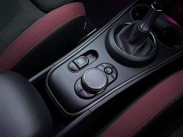 BMW MINI CROSSOVER