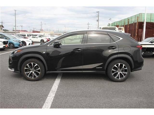 LEXUS NX300h