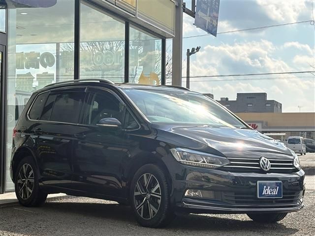 VOLKSWAGEN GOLF TOURAN