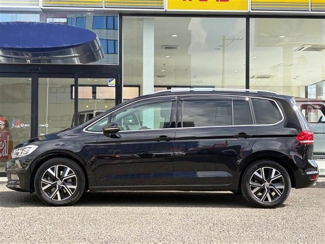 VOLKSWAGEN GOLF TOURAN