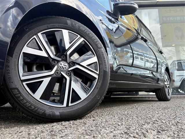 VOLKSWAGEN GOLF TOURAN