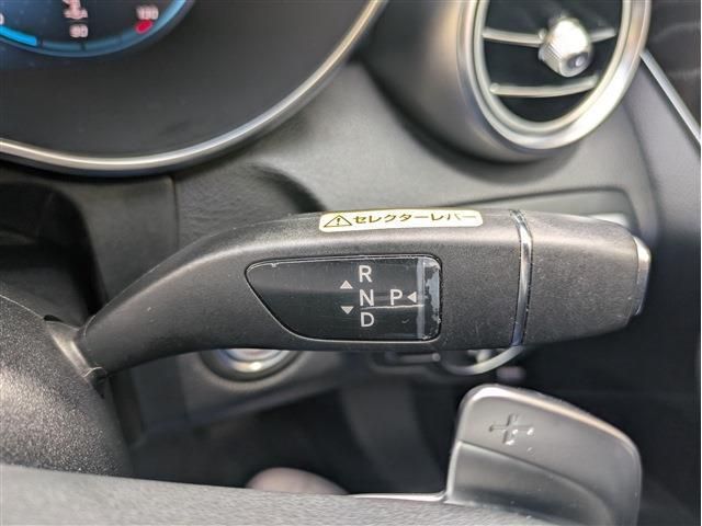 MERCEDES BENZ C class sedan