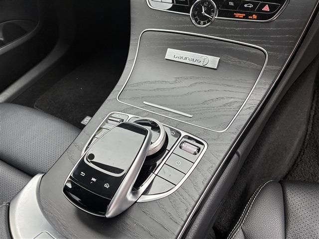 MERCEDES BENZ C class sedan